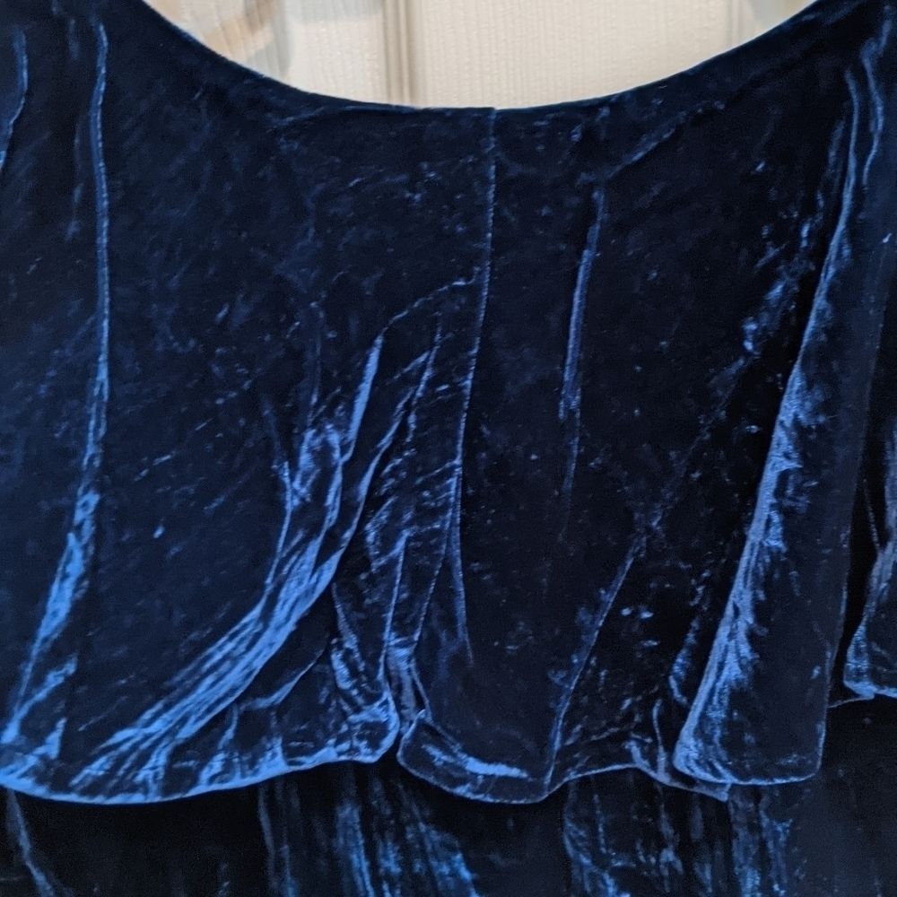 M Designs by Martin McCrea Blue Velvet Top Size M - Picture 7 of 10